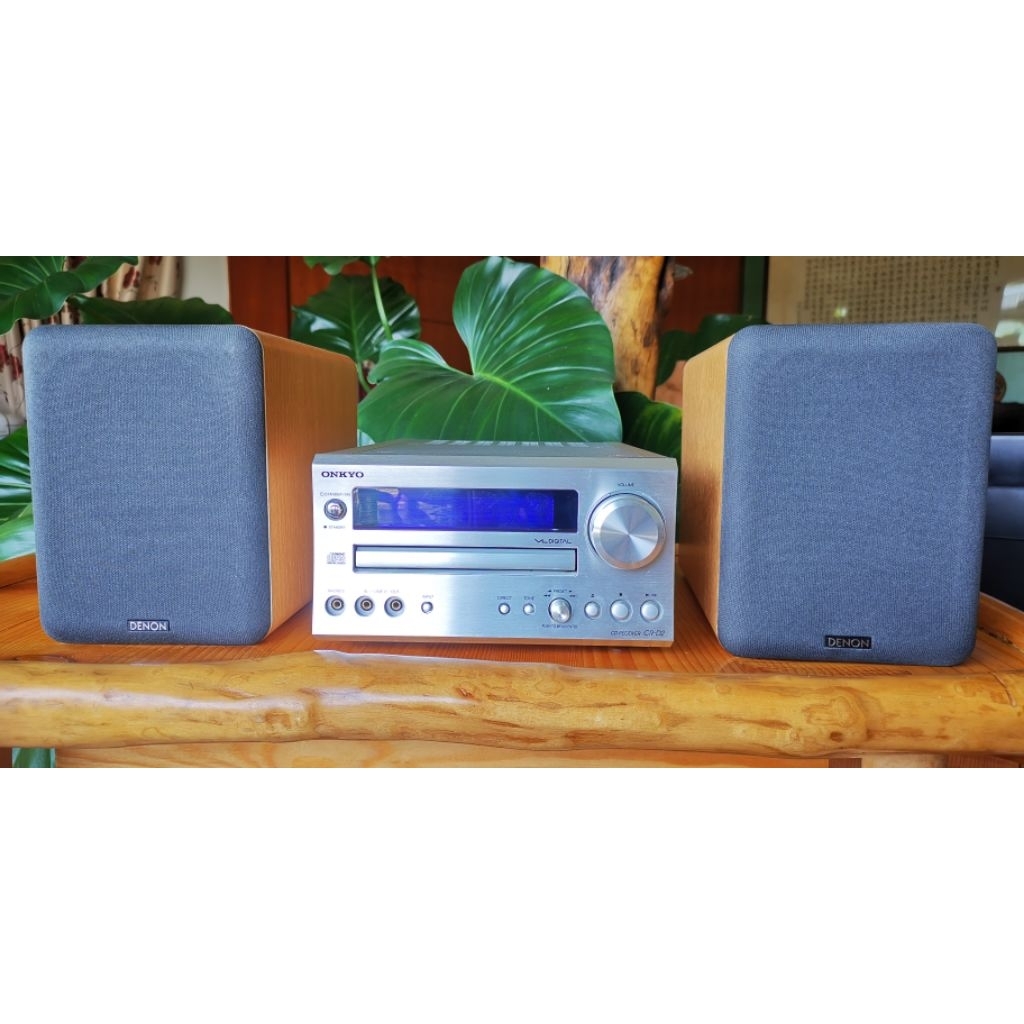 Onkyo CR-D2高品質CD/FM 數位收音擴大機音響，床頭音響，小型音響，CD