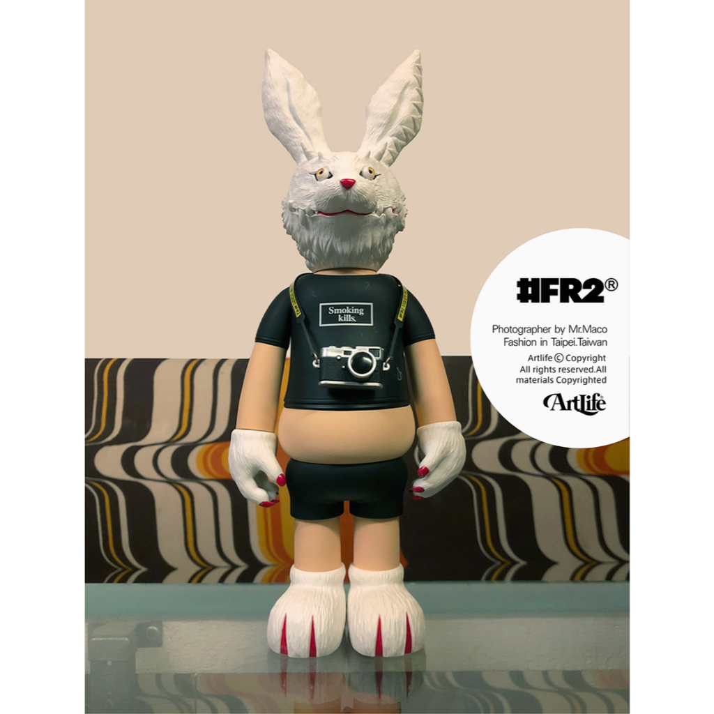 ArtLife @ FR2 × T9G コラボレーションフィギュアFxxking Rabbits 限定