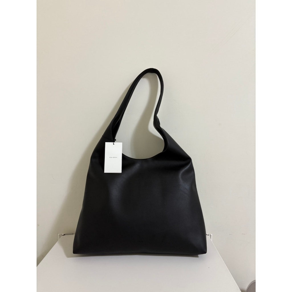 5／11 出貨｜ROH SEOUL Annie hobo bag Nylon 肩背包皮革側背包規格