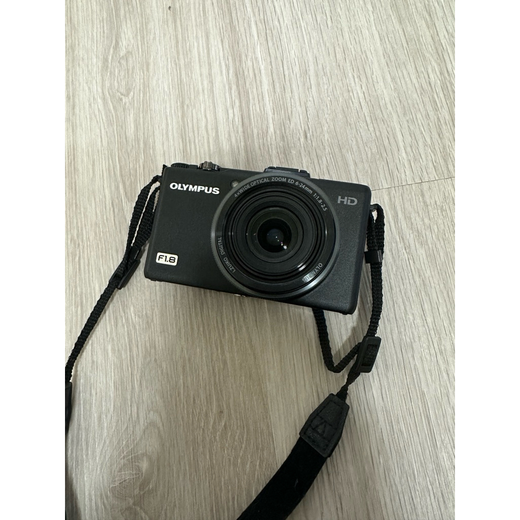 Olympus XZ-1 CCD 名機｜F1.8 大光圈× Zuiko 鏡頭× 專業隨身旗艦| 蝦皮購物