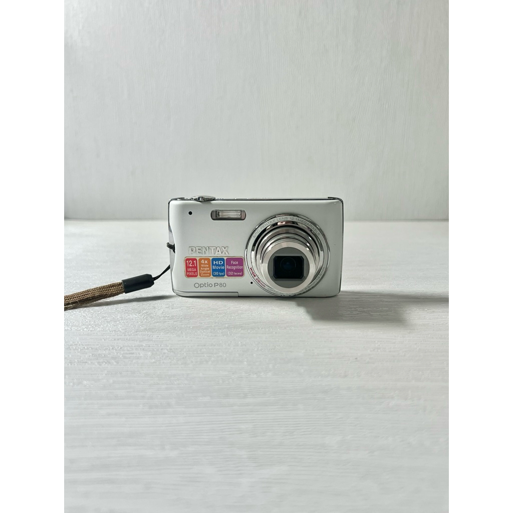 【極美品】PENTAX OPTIO P80 ホワイト　新品級！ Pentax Optio P80復古CCD數位美顏卡片相機奶油白| 蝦皮購物