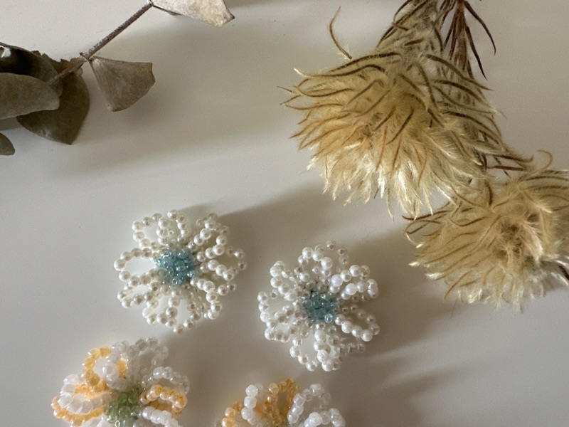 ：花床午睡 手作り日本珠耳飾： | 蝦皮購物