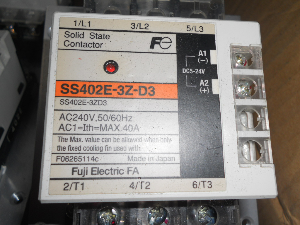 日本FUJI固態繼電器SS403-3Z-D3 SS402E-3Z-D3 SS202E-3Z-D3 SSR +散熱座 | 蝦皮購物