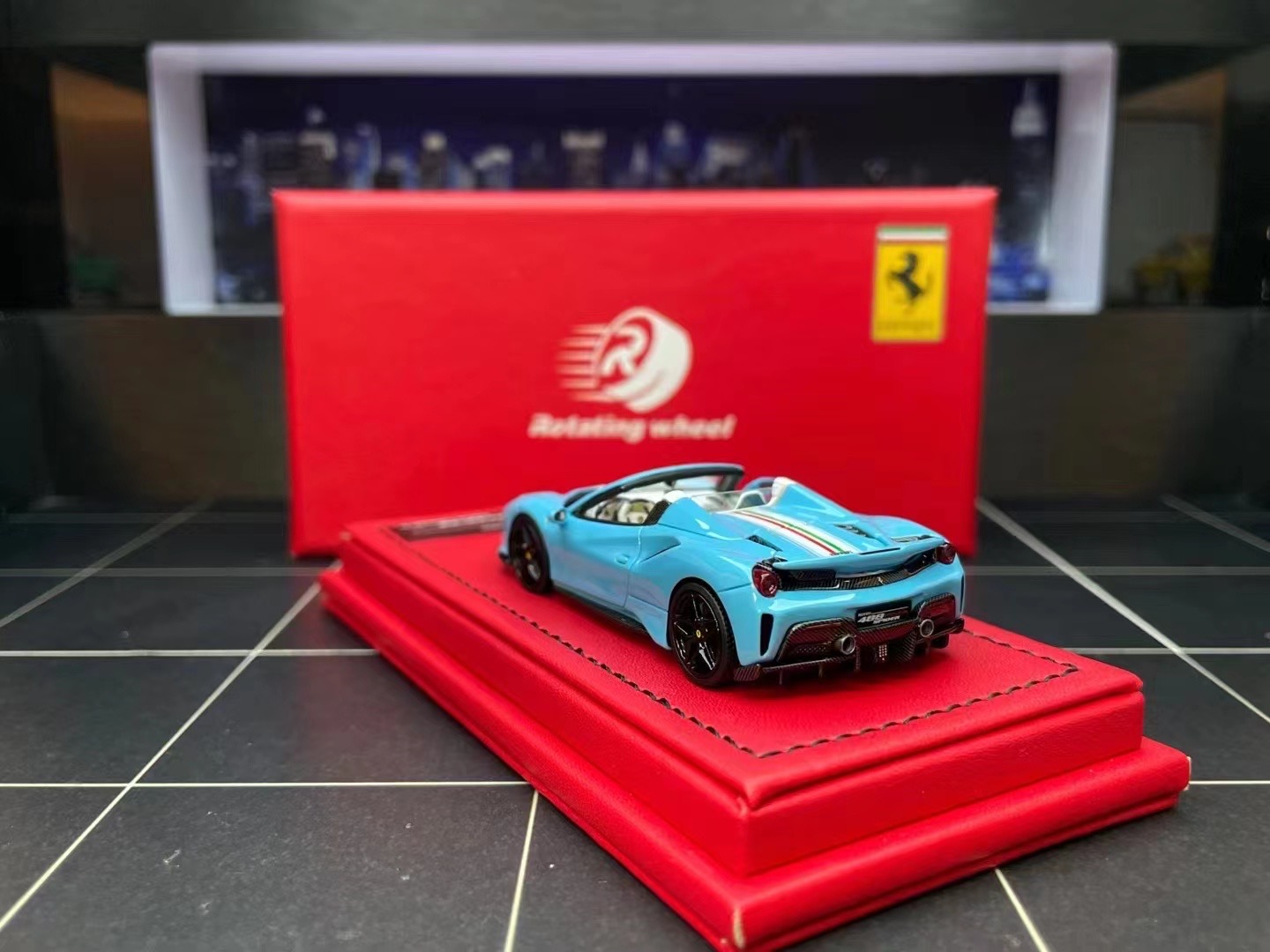 模例】Rotating Wheel 1/64 Ferrari 488 Pista 白色彩繪條紋寶貝藍敞篷 