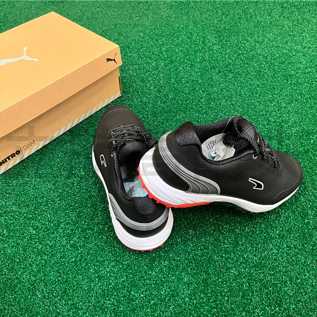 ＊立航高爾夫＊ Puma Alphacat男款高爾夫鞋(無釘) #37869201 / #37869205, 白 / 黑 | 蝦皮購物