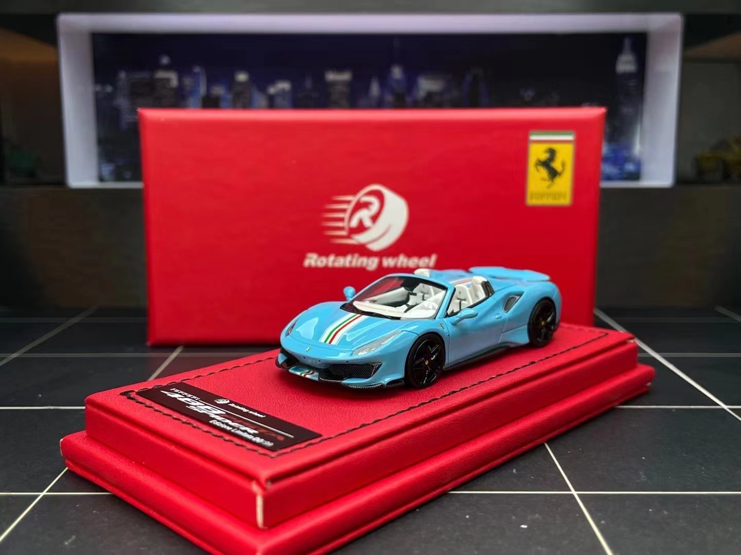 模例】Rotating Wheel 1/64 Ferrari 488 Pista 白色彩繪條紋寶貝藍敞篷