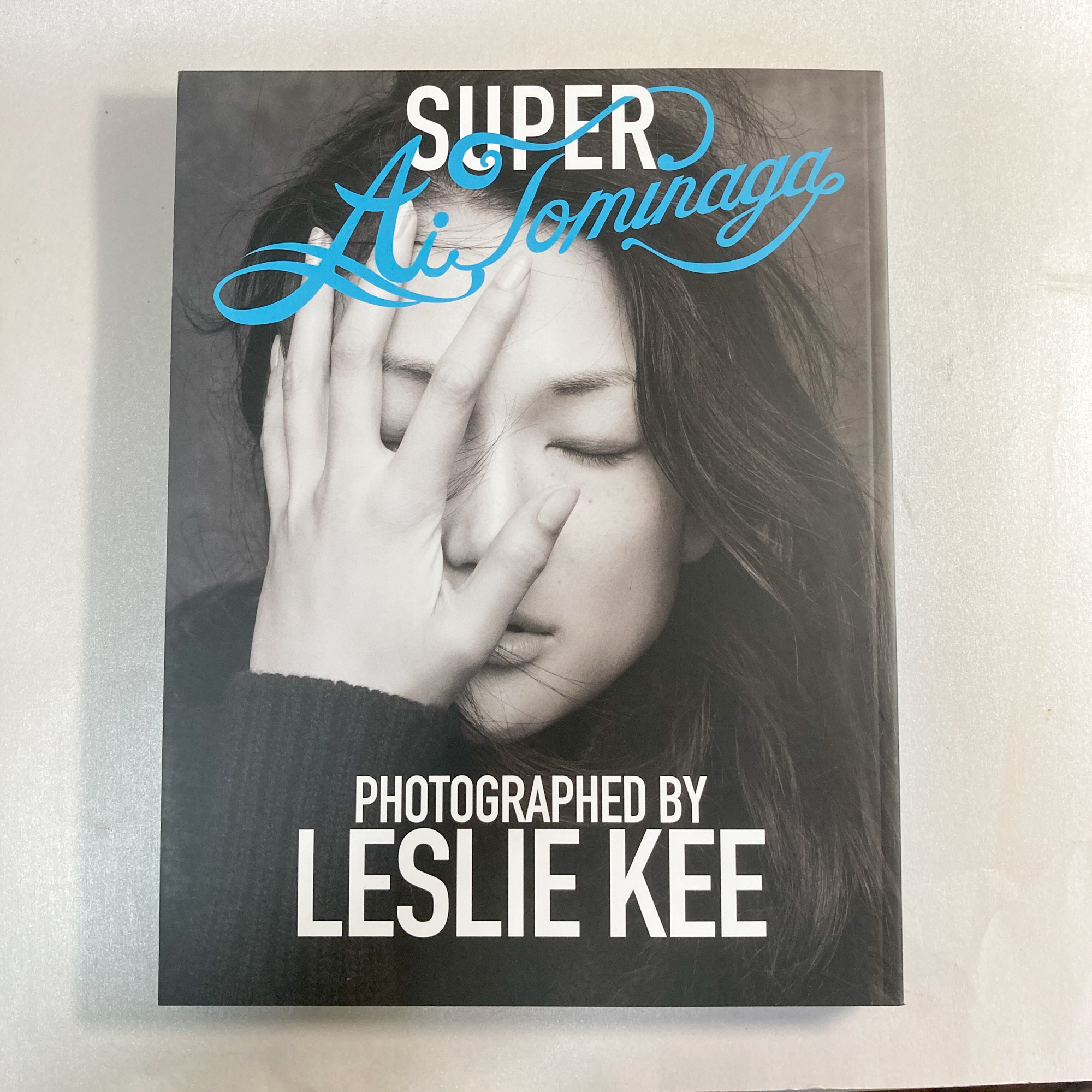 富永愛X Leslie Kee 全新絕版經典攝影寫真《Super Ai Tominaga 写真集》 限量3000本| 蝦皮購物