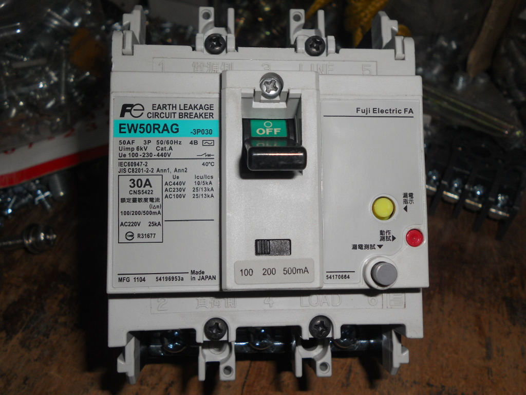 豐藝~日本FUJI富士漏電斷路器EW50RAG 3P 5-50A漏電開關100.200 豐藝~日本FUJI富士漏電斷路器EW50RAG 3P 5-50A漏電開關100.200