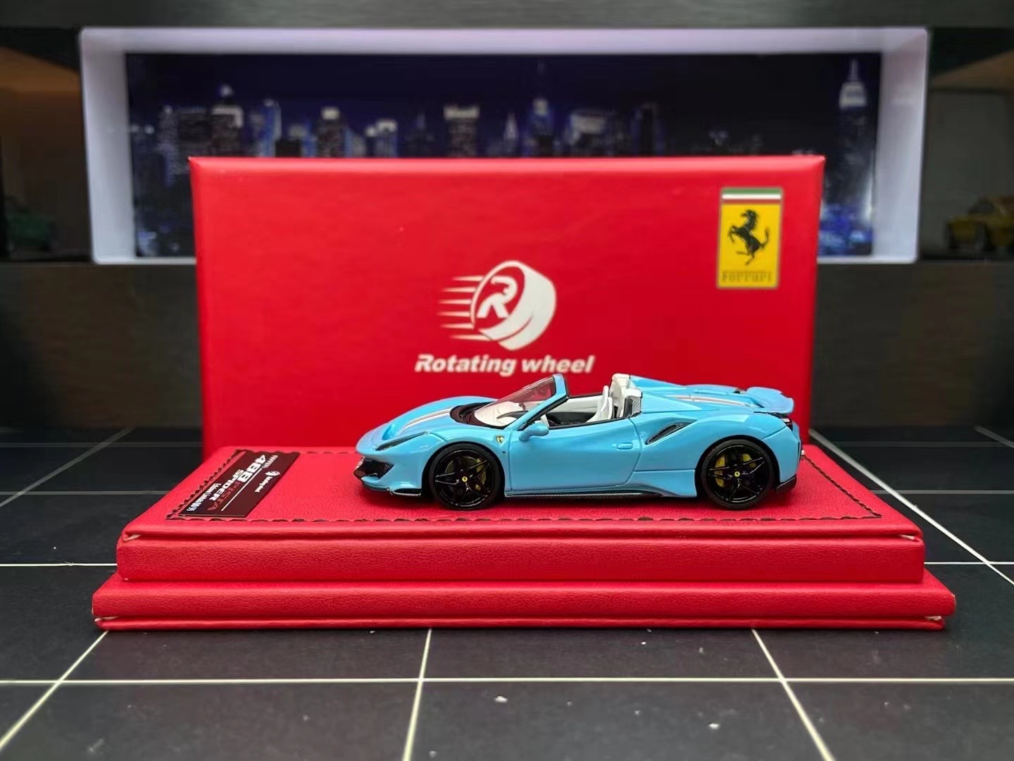 模例】Rotating Wheel 1/64 Ferrari 488 Pista 白色彩繪條紋寶貝藍敞篷