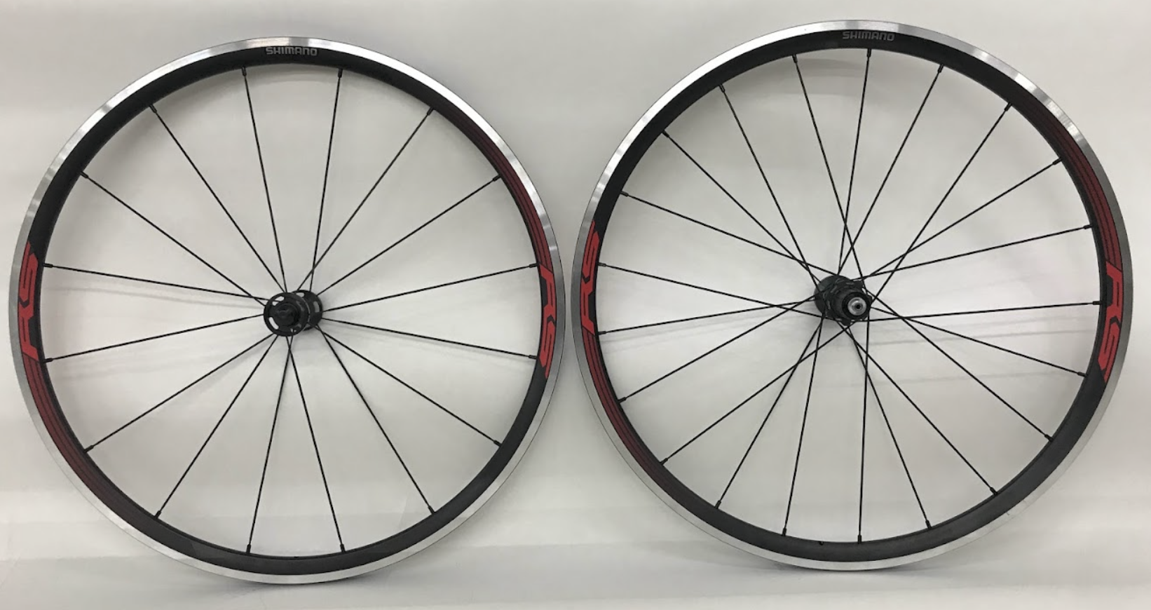 【200kmのみ走行】shimano wh rs330 Shimano WH-RS330 700c Road Rear Wheel 10 x 130mm