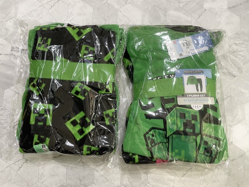 現貨🖤外貿原單Minecraft我的世界麥塊衣服創世神苦力怕史帝夫冬季薄款搖拉絨居家服套裝睡衣兒童長袖上衣褲子 | 蝦皮購物