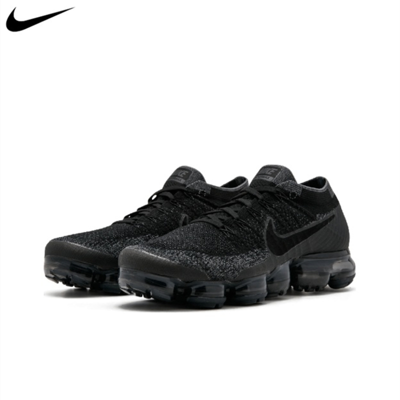 Triple black vapormax deals flyknit 2