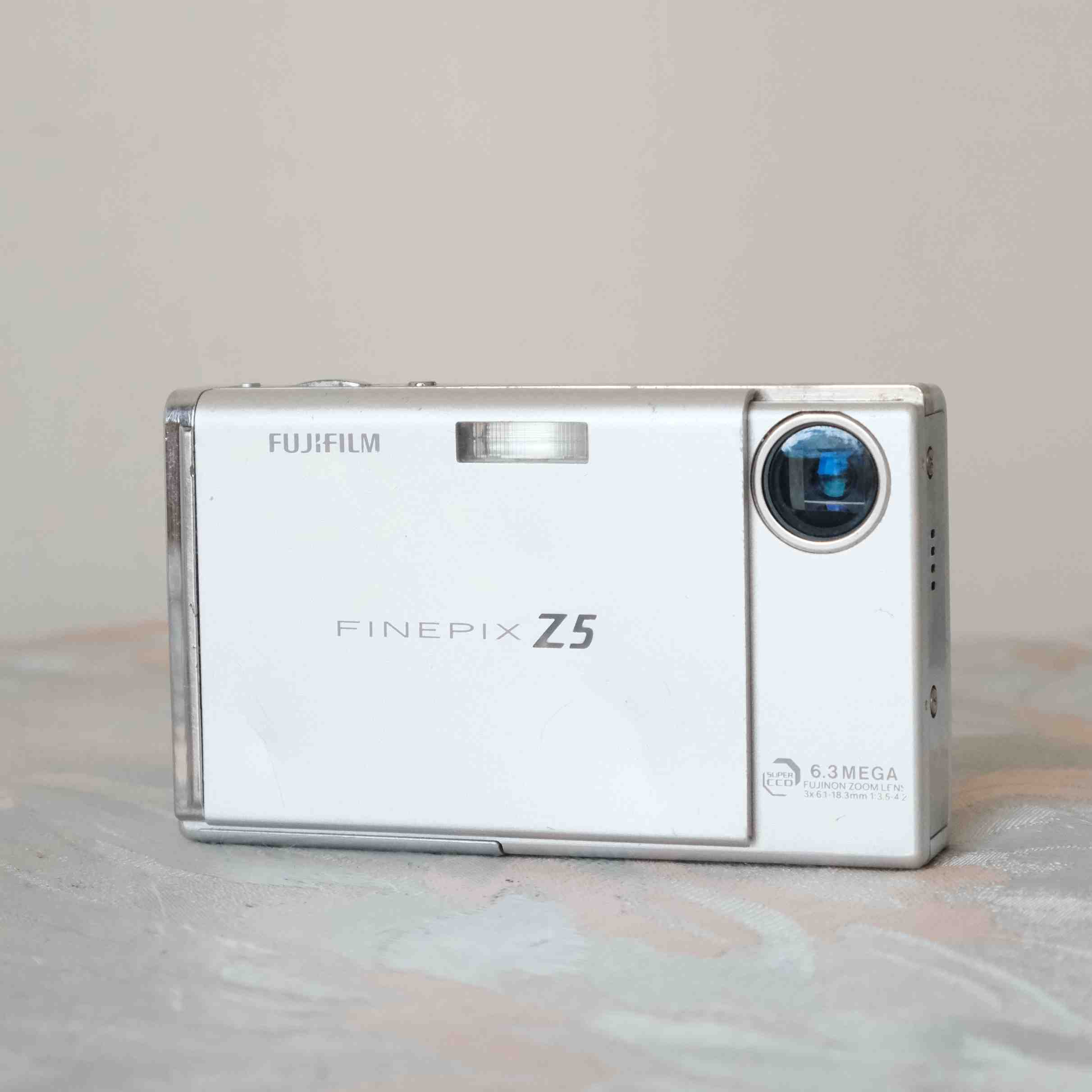 FUJIFILM FinePix Z5fd デジカメ - デジタルカメラ