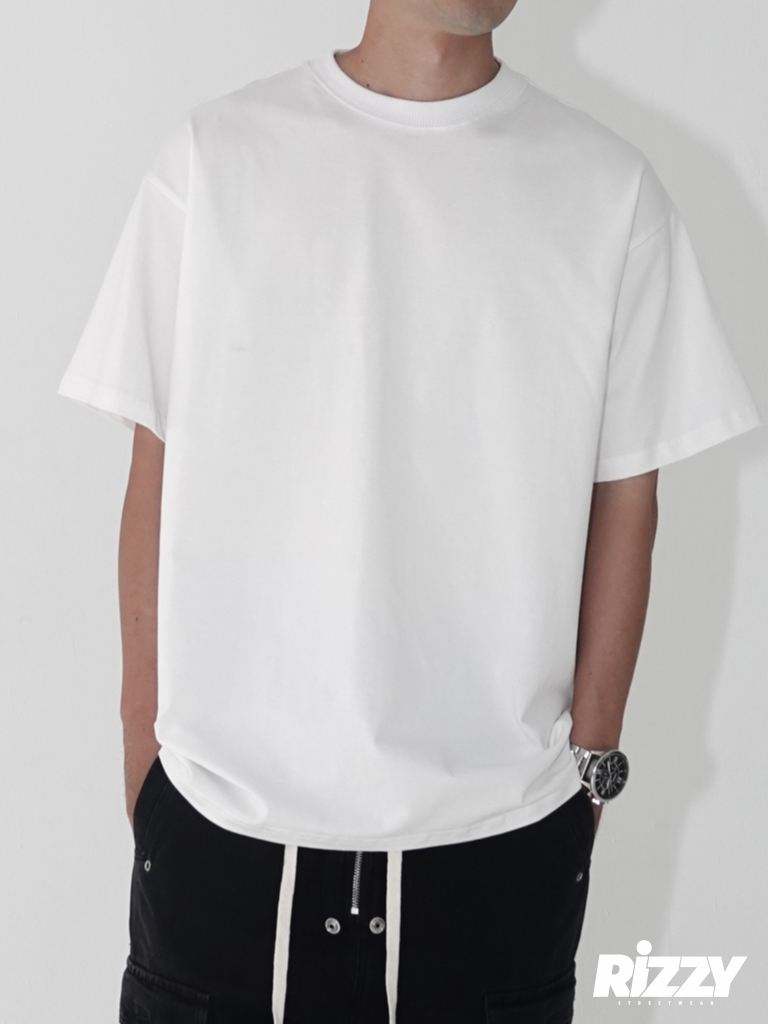 『Rizzy』美式重磅小領口純色素踢(2色) 重磅素T 穿搭 clean fit 小領口 crew neck | 蝦皮購物