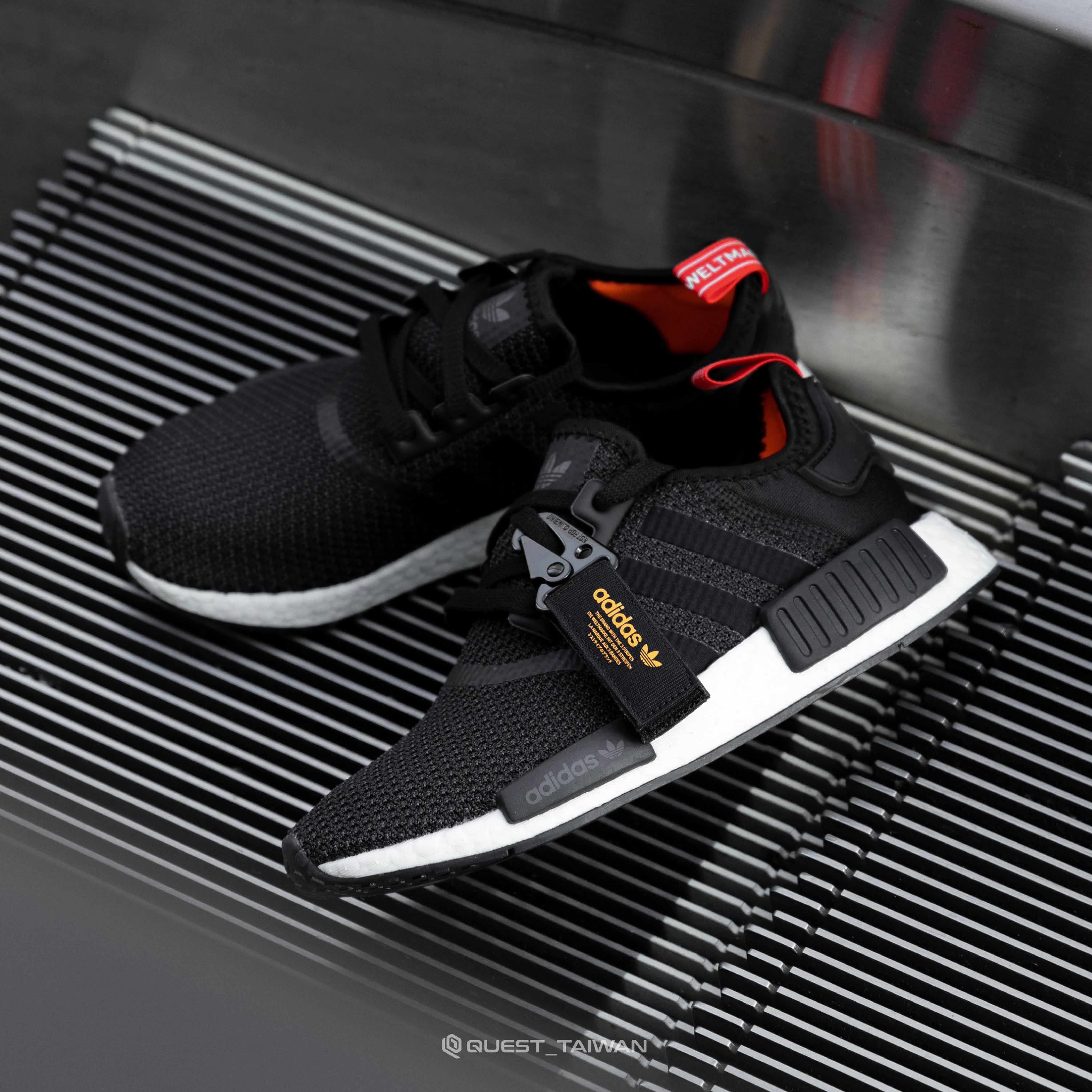 Adidas nmd r1 b37621 clearance