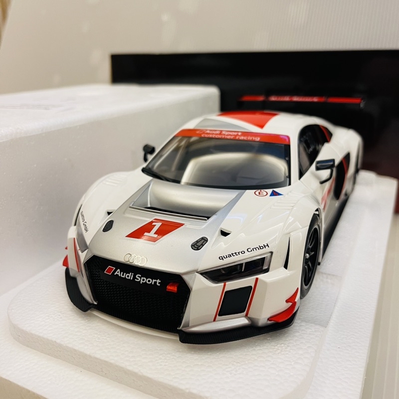 【年輕人講武德模型店】1/18 Autoart Audi R8 FIA gt gt3 | 蝦皮購物