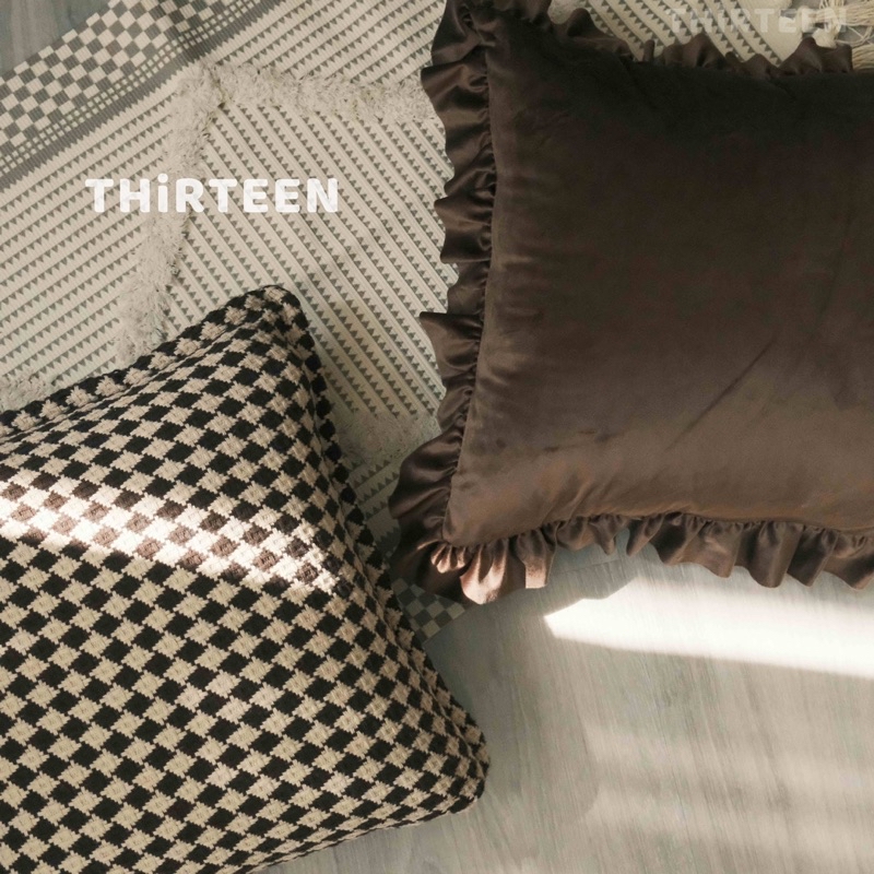 THiRTEEN拾叁家居 復古棕千鳥格荷葉邊抱枕 靠枕 靠墊 中古北歐靠枕 軟裝佈置 家居品 靠墊 枕頭套 抱枕套 | 蝦皮購物