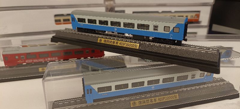 已退役」台灣鐵路鐵支路復興號紀念車40SP20000型N規鐵道模型