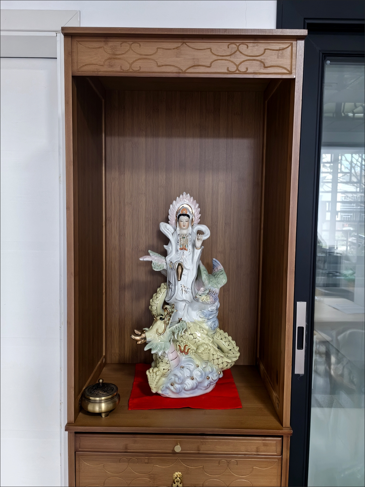 【神明台 宅配到府】祖先桌 玄關桌 供奉桌 公媽桌 經濟型供臺 神龕 財神爺供桌 佛龕立櫃 新中式神明桌 神主台TIH | 蝦皮購物