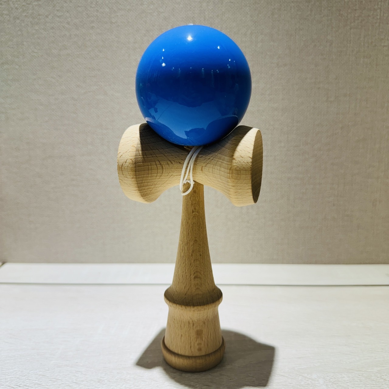 劍玉 烤漆劍玉 日本劍玉 競技型 木製劍玉 劍球 童玩 兒童玩具 陀螺 竹蜻蜓【G33005301】 | 蝦皮購物