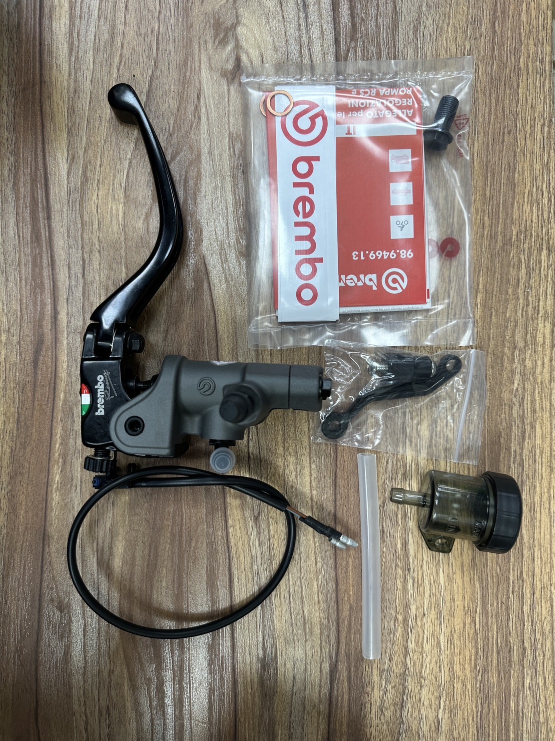 DIY本舖 BREMBO 15 RCS RCS15 右邊 短版 直推式上泵 總泵 直推主缸 總幫 全配 全配 | 蝦皮購物