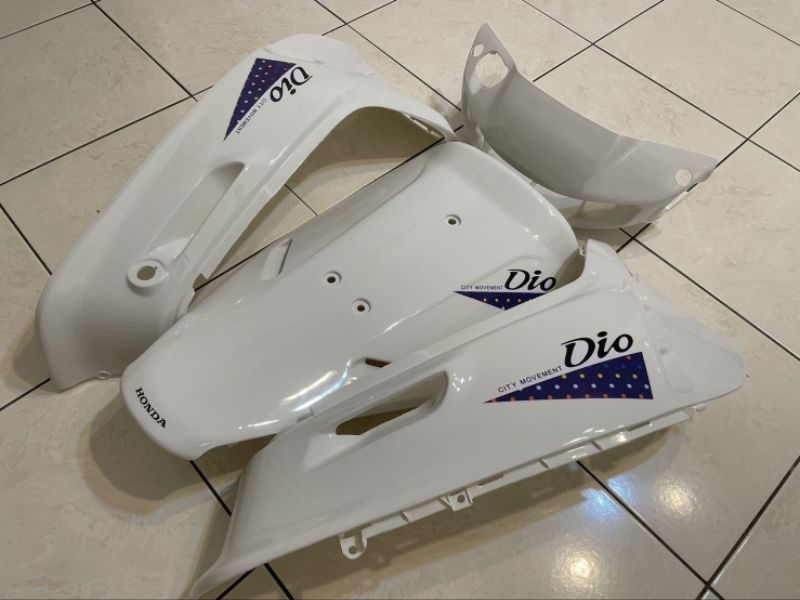 Dio 全新二期副廠碟煞白殼4件式 日規點點三角貼 | 蝦皮購物