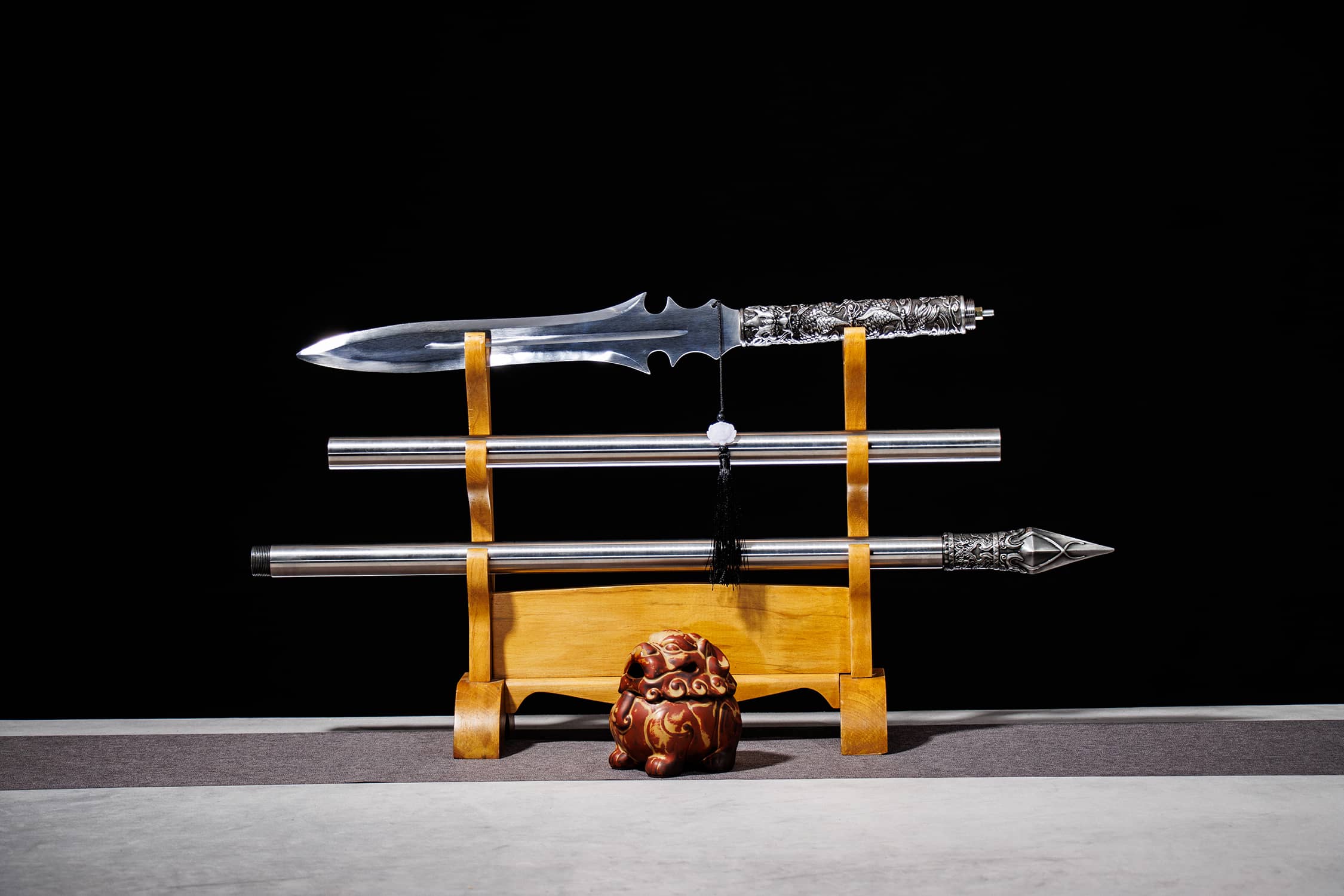 【匠心】武神天橫槍 龍泉將器高錳鋼一體鍛造手工長矛長槍趙子龍趙雲槍霸王槍紅纓槍十八般兵器寶刀龍吟槍 武術道具防身 未開刃 | 蝦皮購物