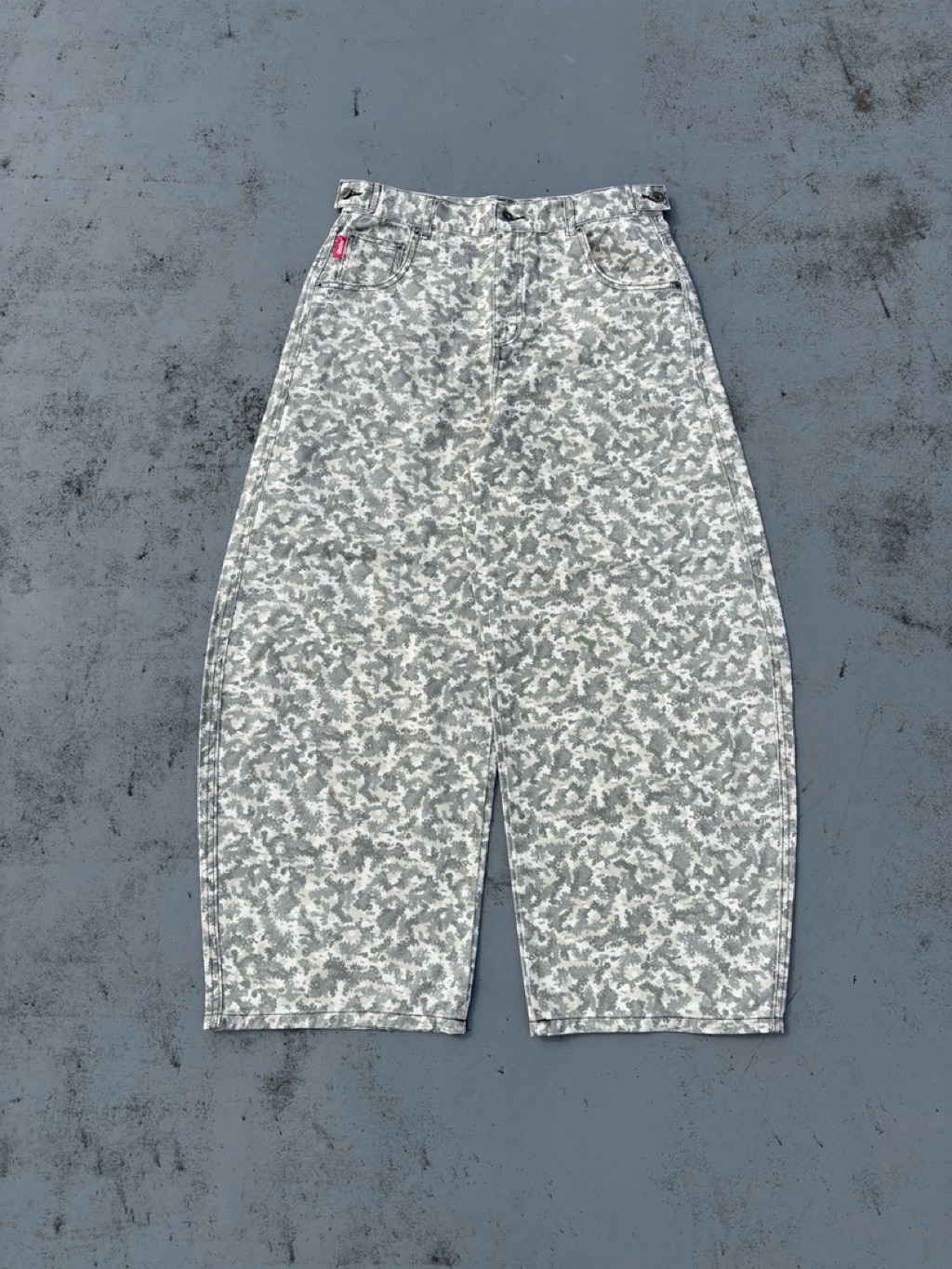 9090 King Logo Assort Ballon Buggy Pants | 蝦皮購物