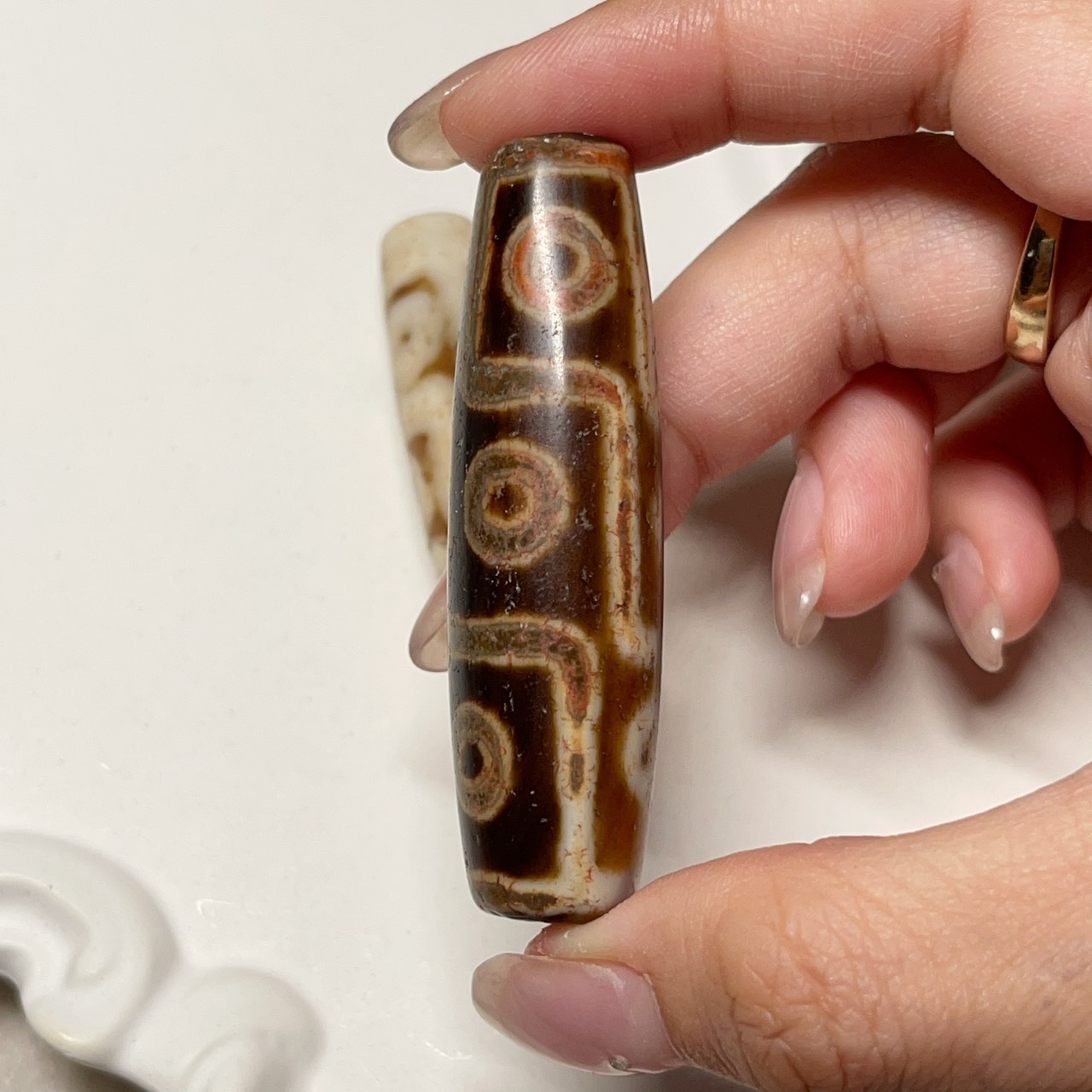 「美登婕天珠」58mm x 16mm 早期九眼天珠-九眼至尊-早期店頭貨-讓藏 | 蝦皮購物