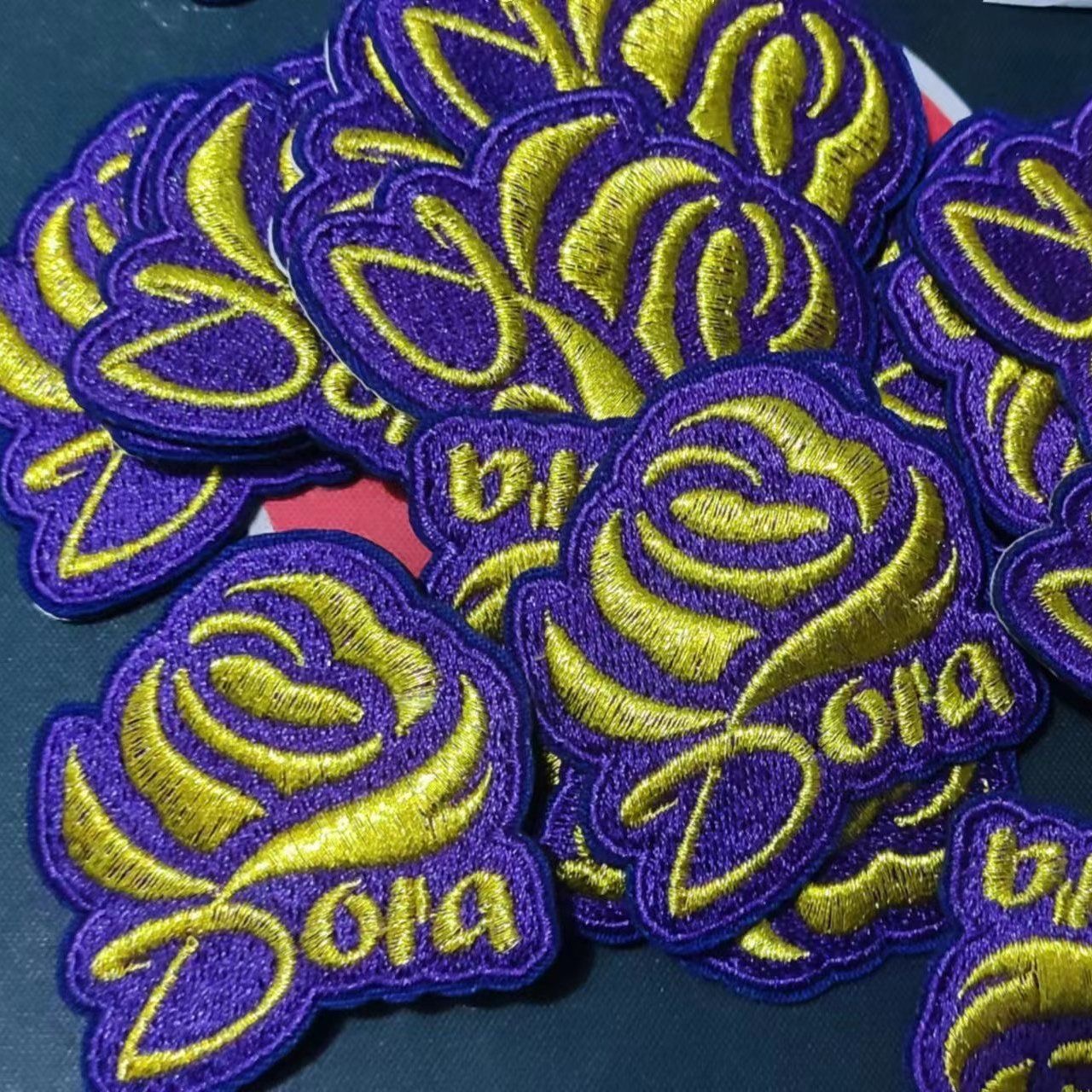 吉吉客製】刺繡客製LOGO 刺繡COS服飾 裝飾刺繡 客製裁片刺繡 代加工來圖客製 | 蝦皮購物