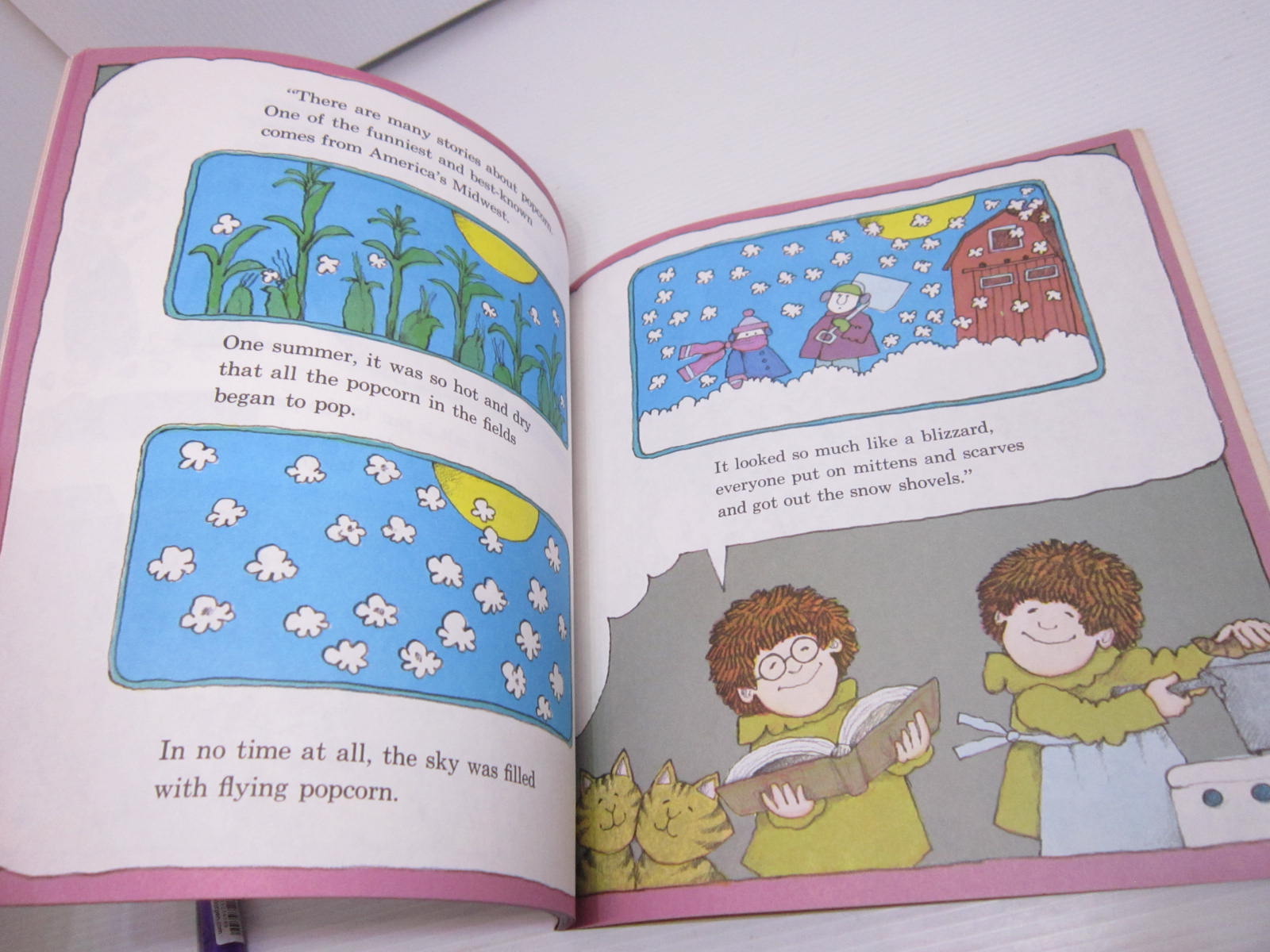 「二手書」Scholastic The Popcorn Book picture 英文讀本 Tomie de Paola | 蝦皮購物