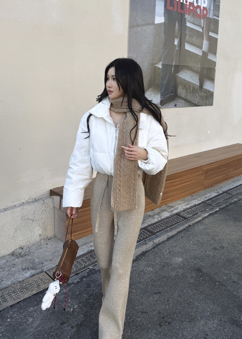 【CHING'S自訂】現貨 短版羽絨連帽外套(帽可拆) 80%鴨絨 女裝 休閒 秋冬外套 保暖 抗寒 擋風 | 蝦皮購物