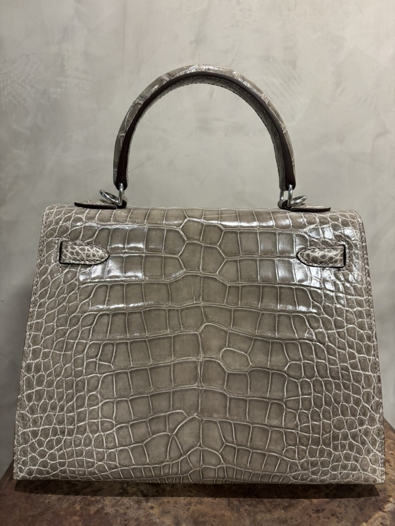 2025過年前福利。請把握機會～愛馬仕同原廠皮革。Kelly 25cm 進口原廠義大利HCP高光美洲鱷(斑鳩灰） | 蝦皮購物