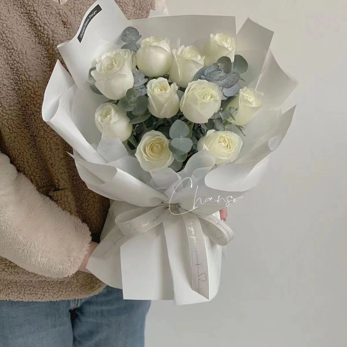 情人節花束 畢業花束 白玫瑰花束 永生花束 香皂花 母親節禮物 生日禮物 乾燥花 肥皂花 仿真花 花束 玫瑰花 送女朋友 | 蝦皮購物
