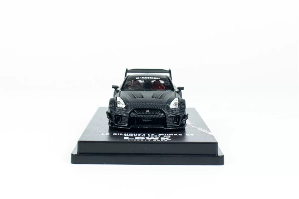 【六四分之一】INNO64｜NISSAN GT-R R35 LBWK｜東瀛戰神GTR｜1/64合金模型車 | 蝦皮購物