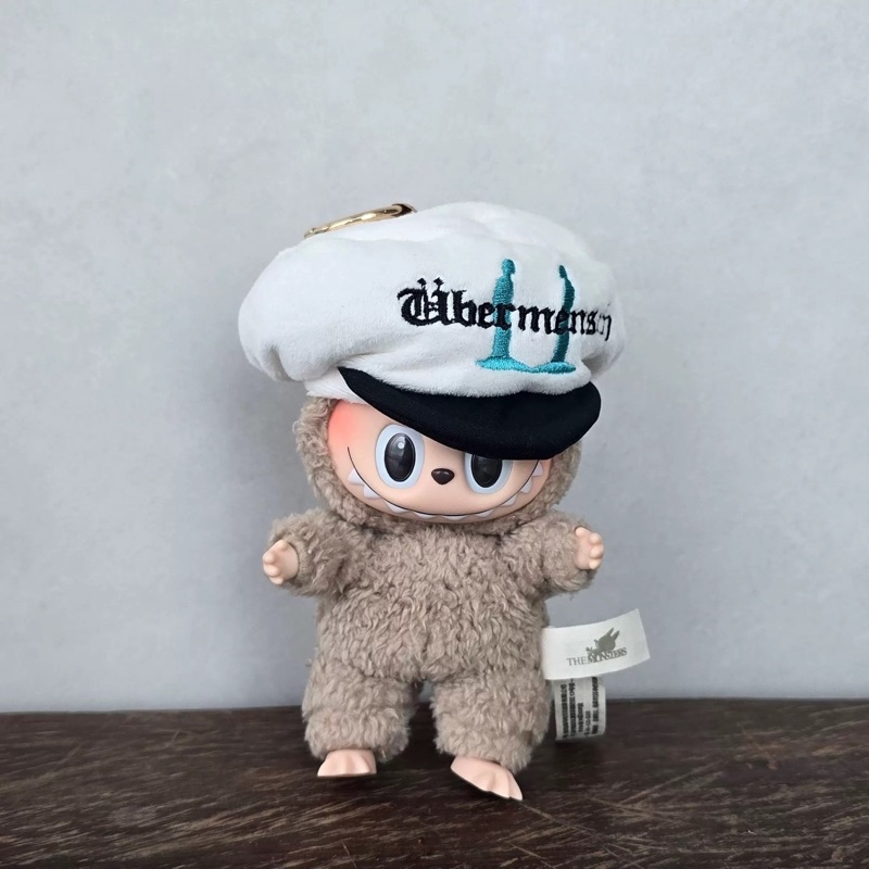 G Dragon 權志龍同款Kitty Verdy x GD聯名 10cm娃衣 大阪限定場週 聯名T 黑 白 45 46 | 蝦皮購物
