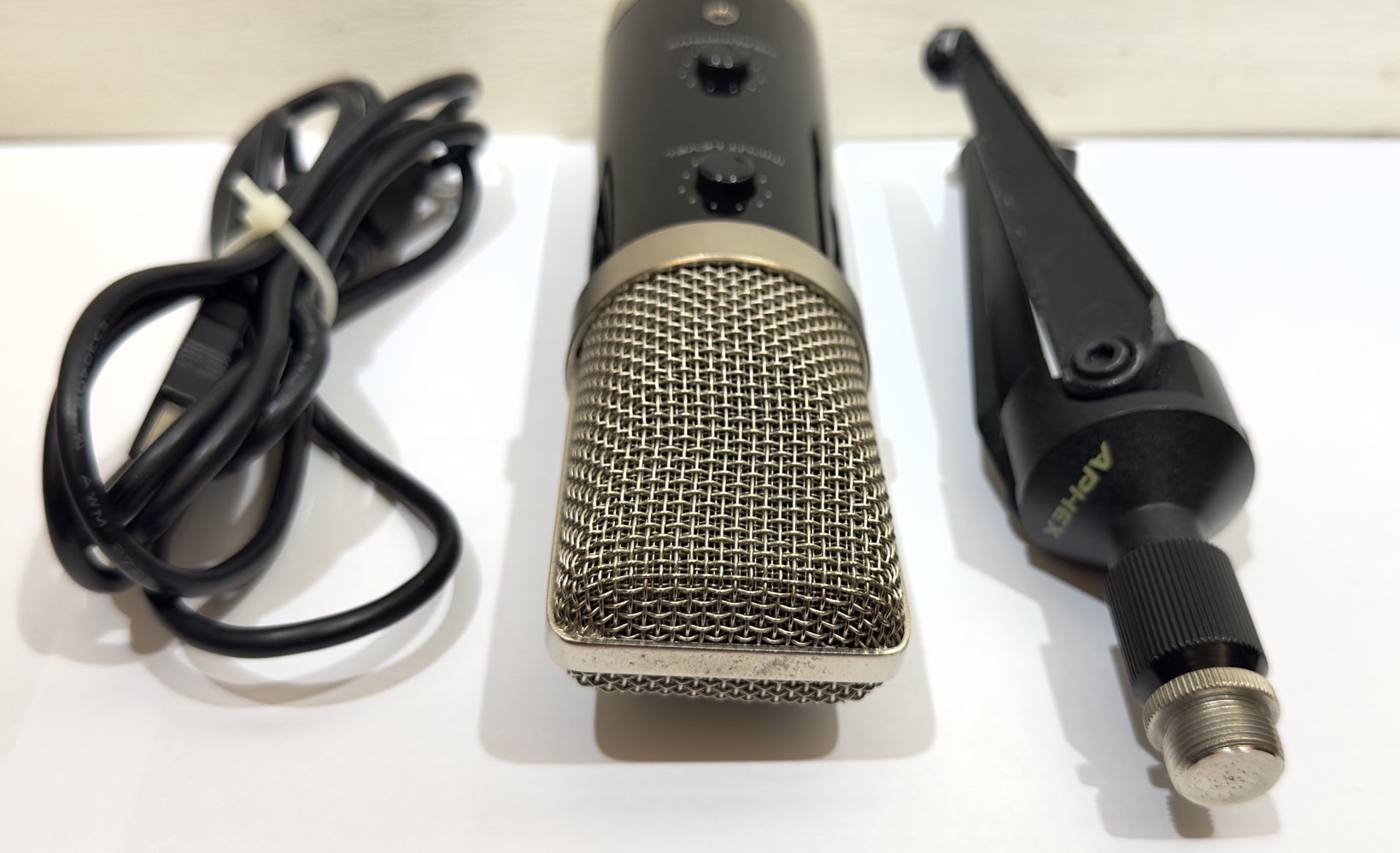 Aphex Microphone X USB Condenser Microphone 電容麥克風 (二手商品出清) | 蝦皮購物