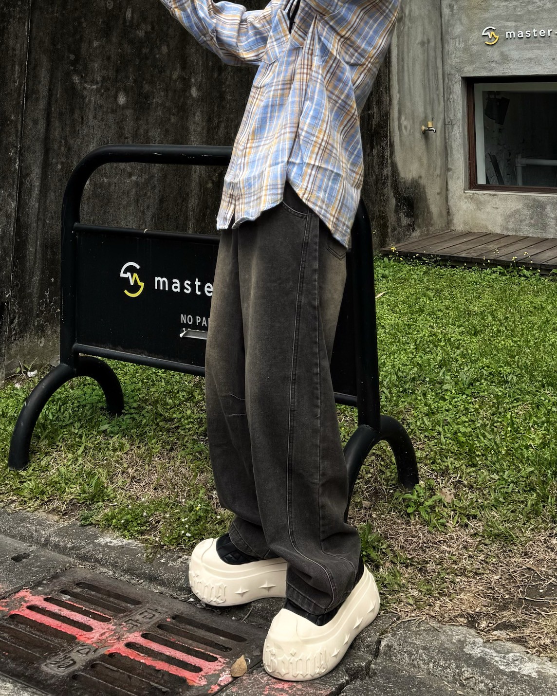 現+預｜【ALIFE】 復古 水洗 刷黃 淤泥染 拼接 側走線 牛仔褲 3色 落地 闊腿 街頭 牛仔 長褲 #047T | 蝦皮購物