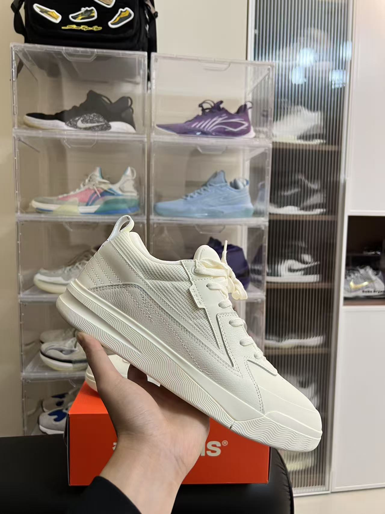 UZIS 全天一代 V2 有志者　book1 UZIS 全天一代 V2 有志者 book1 Madara, Vol. 2 | Eiji Otsuka, Sho-U