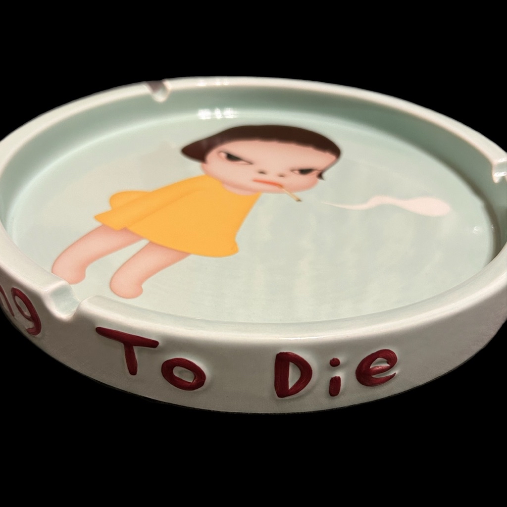 新釋出」奈良美智🇯🇵 最新拍賣價約11萬台幣too young to die 置物盒