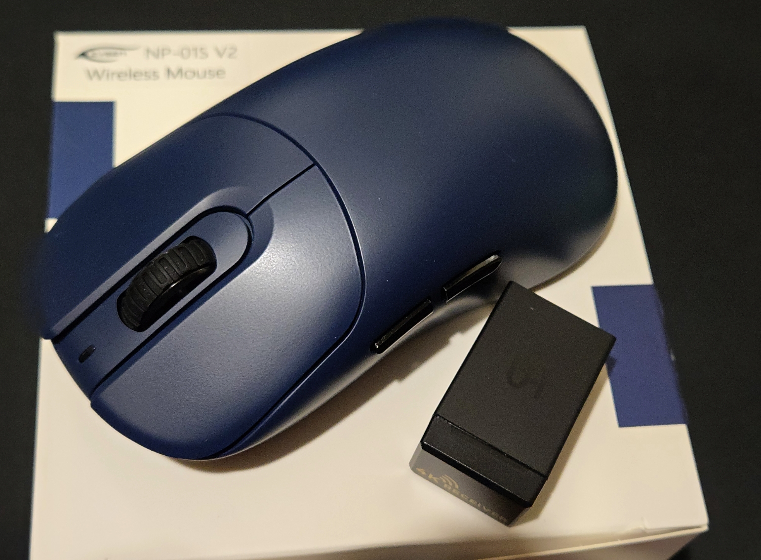 **近全新&保固中&**VAXEE【ZYGEN】NP01S V2 Wireless 新深藍 升級3950感應器(4K版) | 蝦皮購物