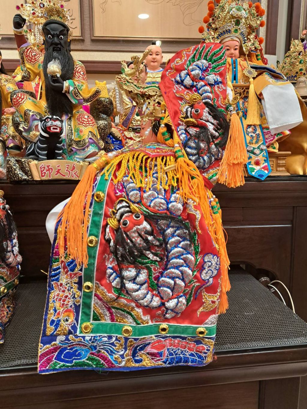 〔巧之手藝術品〕一尺三拖尺六高 軟身 媽祖 含檜木椅 衣服全套 帽子 天上聖母 媽祖 金身 神像神尊訂做雕刻 | 蝦皮購物