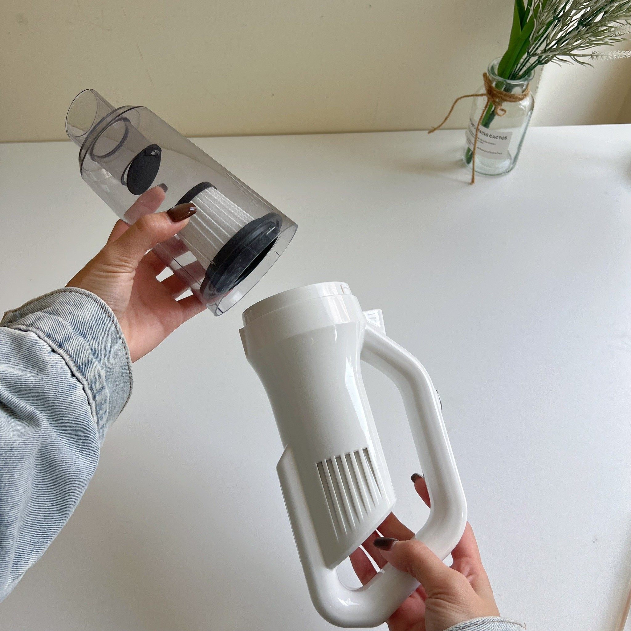 宏晉 P-111 家用無線吸塵器 輕巧12000PA手持吸塵器 11.1V大功率吸塵機 經濟部認證R55336 | 蝦皮購物