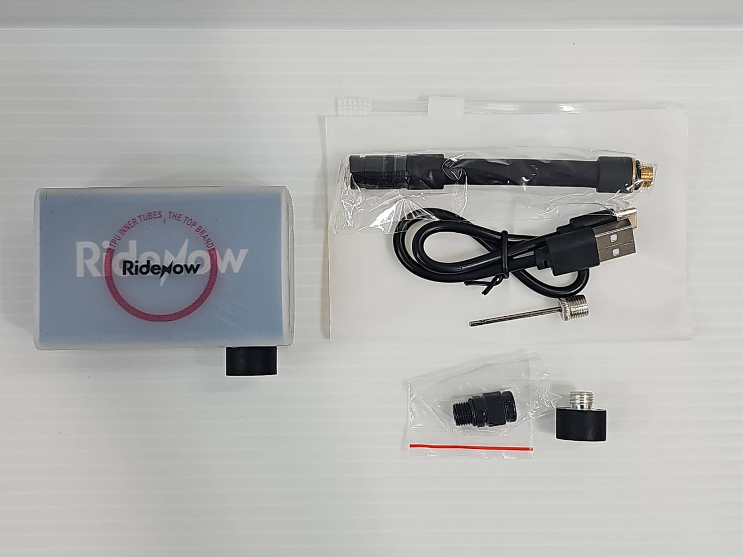 RideNow MINI PUMP R1S 迷你電⼦打氣機 電子打氣筒 有螢幕 最大胎壓120PSI 方便放到坐墊包裡面 | 蝦皮購物