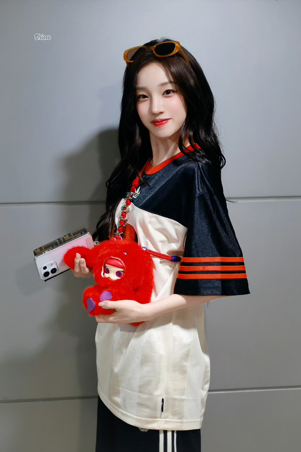 【預購】POP MART 泡泡瑪特 MOLLY×YUQI 宋雨琦聯名 1/8可動人偶 Gigi兔子 貓耳耳機 收藏公仔 | 蝦皮購物