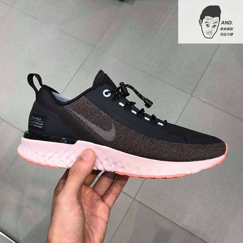 AND. NIKE WMNS ODYSSEY REACT SHIELD AA1635 002