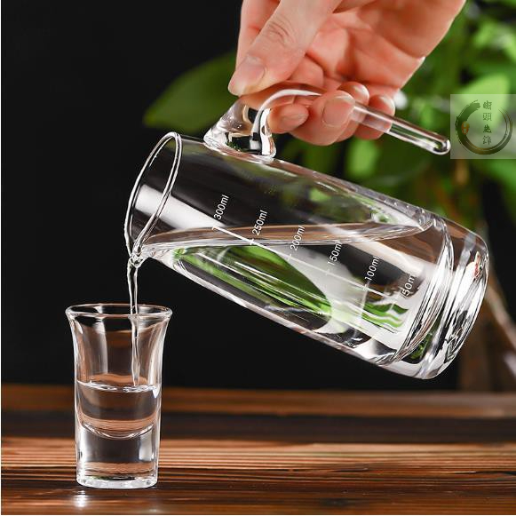 GE街頭先鋒>玻璃杯分酒器公杯分酒壺刻度分酒壺刻度公杯白酒公杯