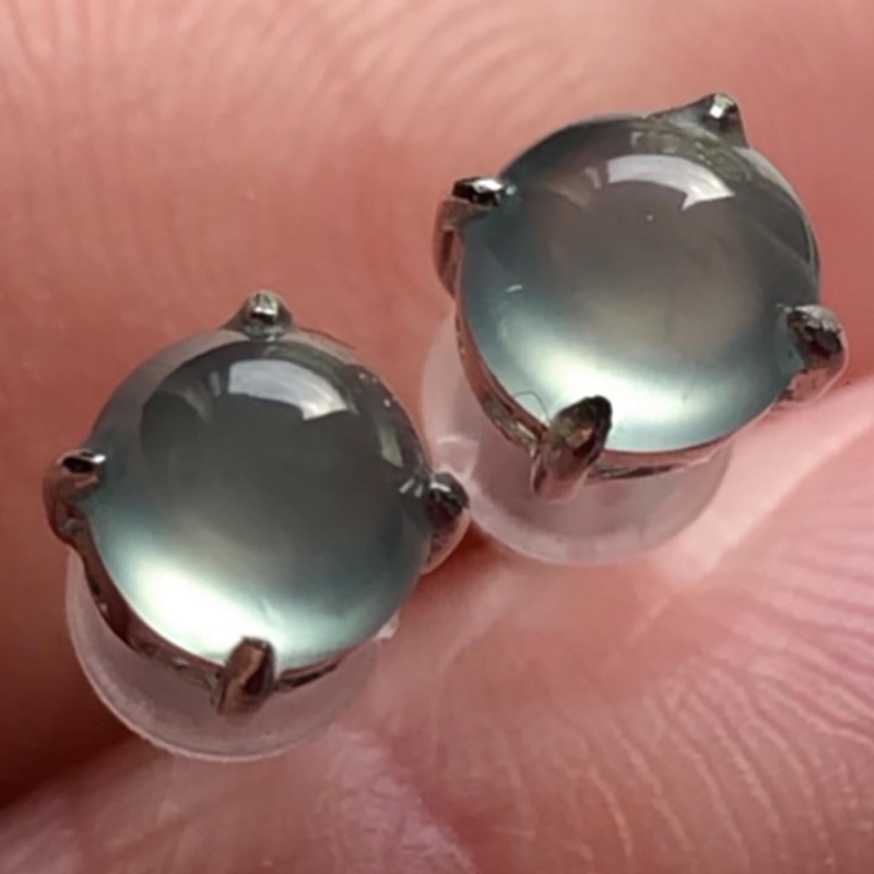 最後一串!)超美!冰種6.9mm「藍水翡翠a貨」高品質! 超仙!藍 最後一串!)超美!冰種6.9mm「藍水翡翠a貨」高品質! 超仙!藍