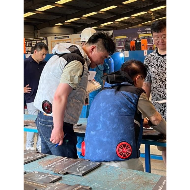 AZUKI 2024 GHILE 寬鬆襯衫,100% 日本輕量涼爽風 | 蝦皮購物