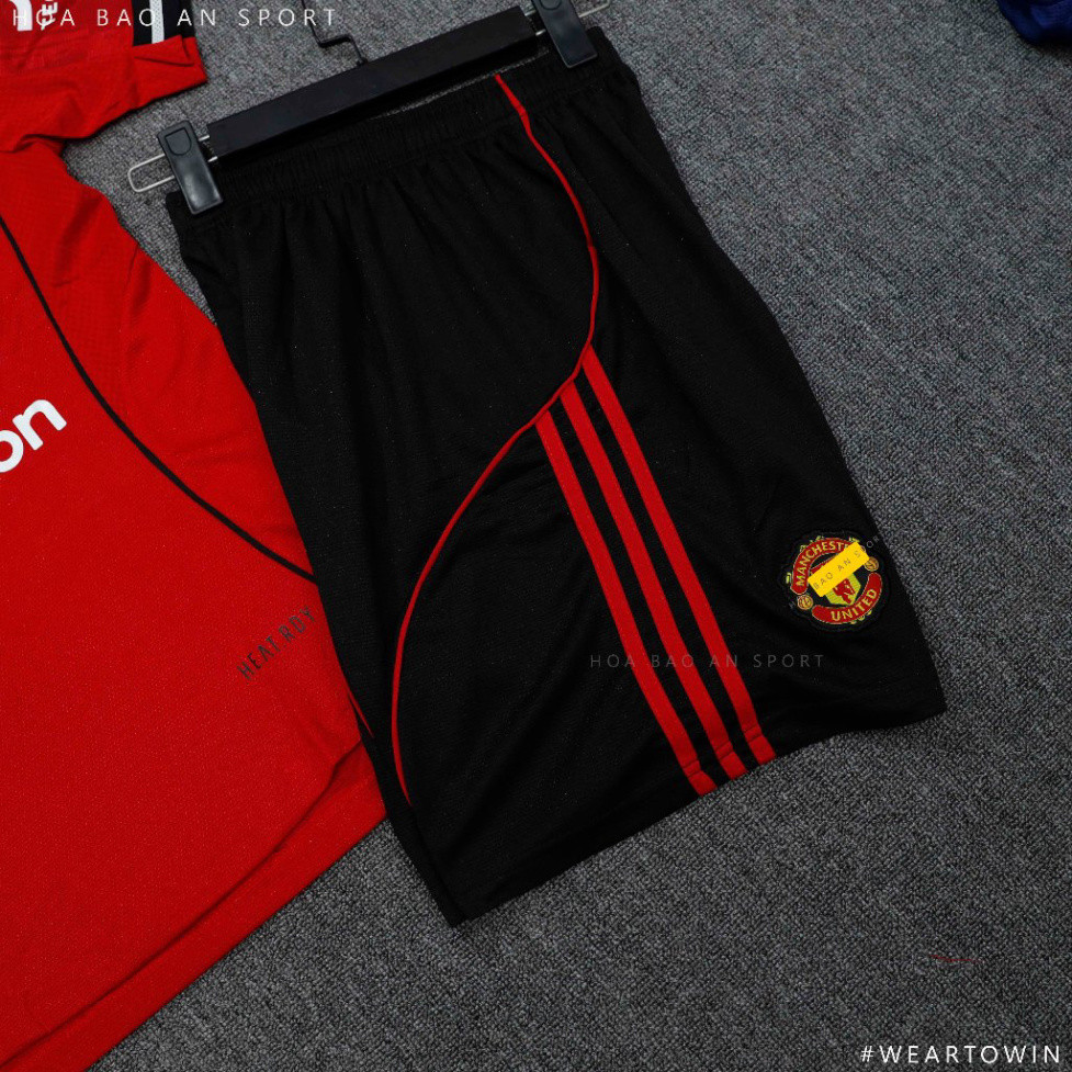 MU Red 2025/26 主場足球服 - 標誌性紅色,全新 Snapdragon 標誌 - 高品質泰國芝麻麵料 | 蝦皮購物